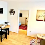 Elegant - By Nahuen Apartamento *