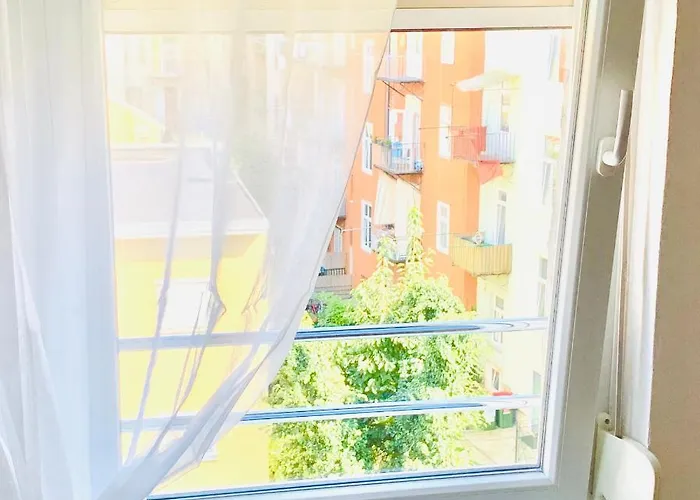 Elegant - By Nahuen Graz